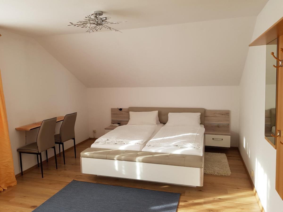 Pension Hofer Bad Berneck im Fichtelgebirge Exterior photo